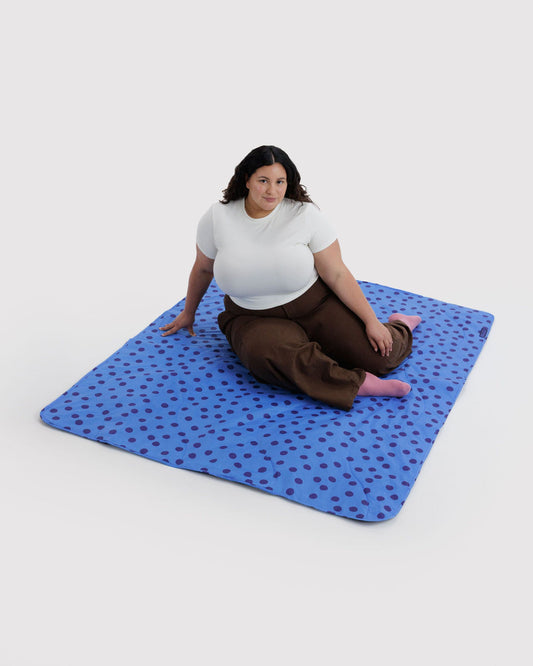 PUFFY PICNIC BLANKET