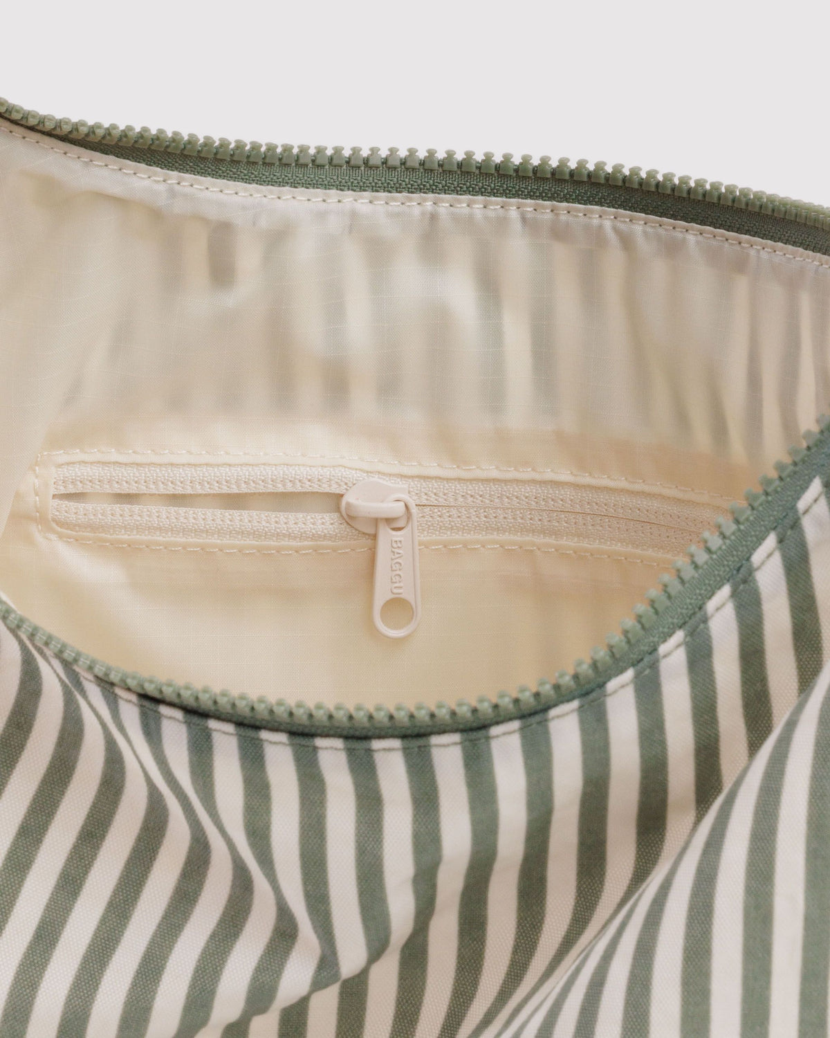 NYLON SHOULDER BAG