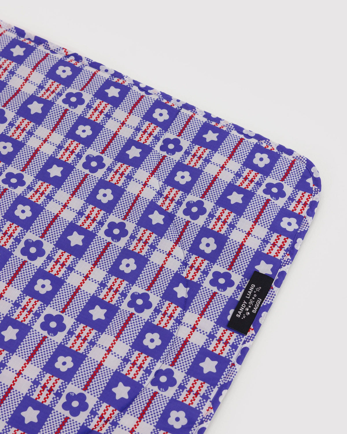 PUFFY PICNIC BLANKET
