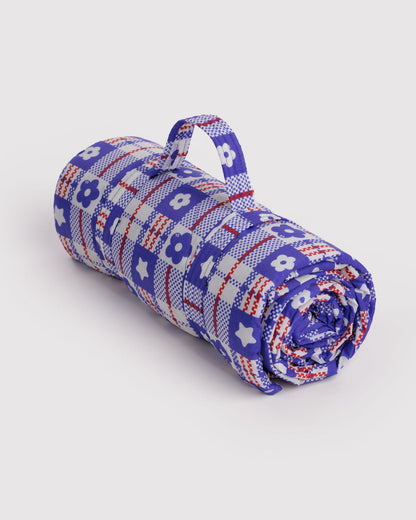 PUFFY PICNIC BLANKET