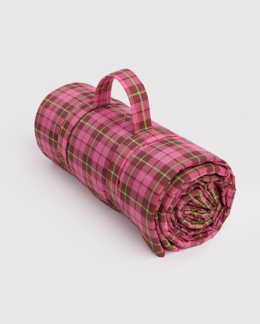 PUFFY PICNIC BLANKET