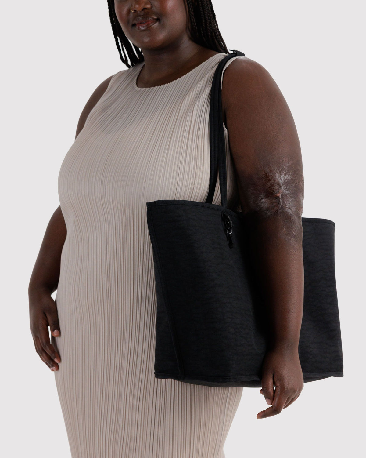 LARGE NYLON REVERSIBLE TOTE