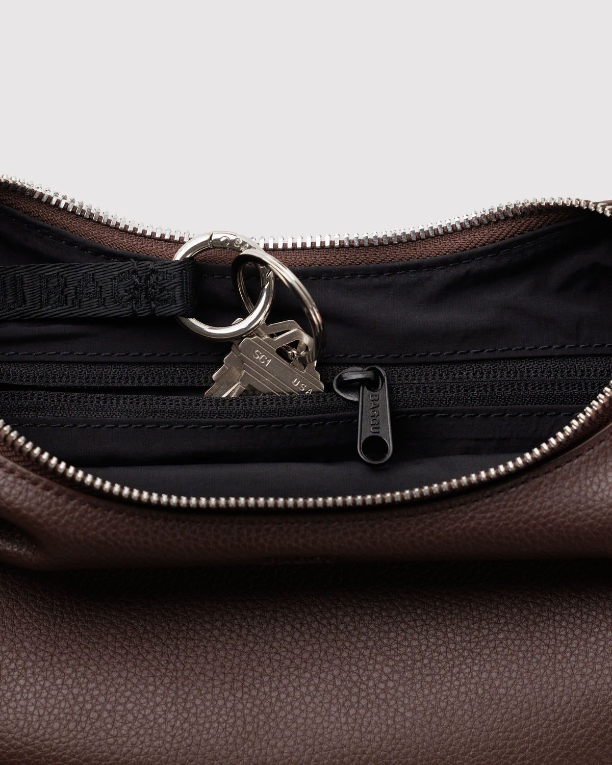 SMALL RECYCLED LEATHER FLAT CRESCENT