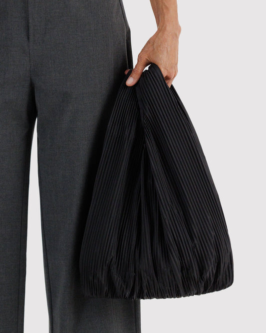 PLEATED BAGGU