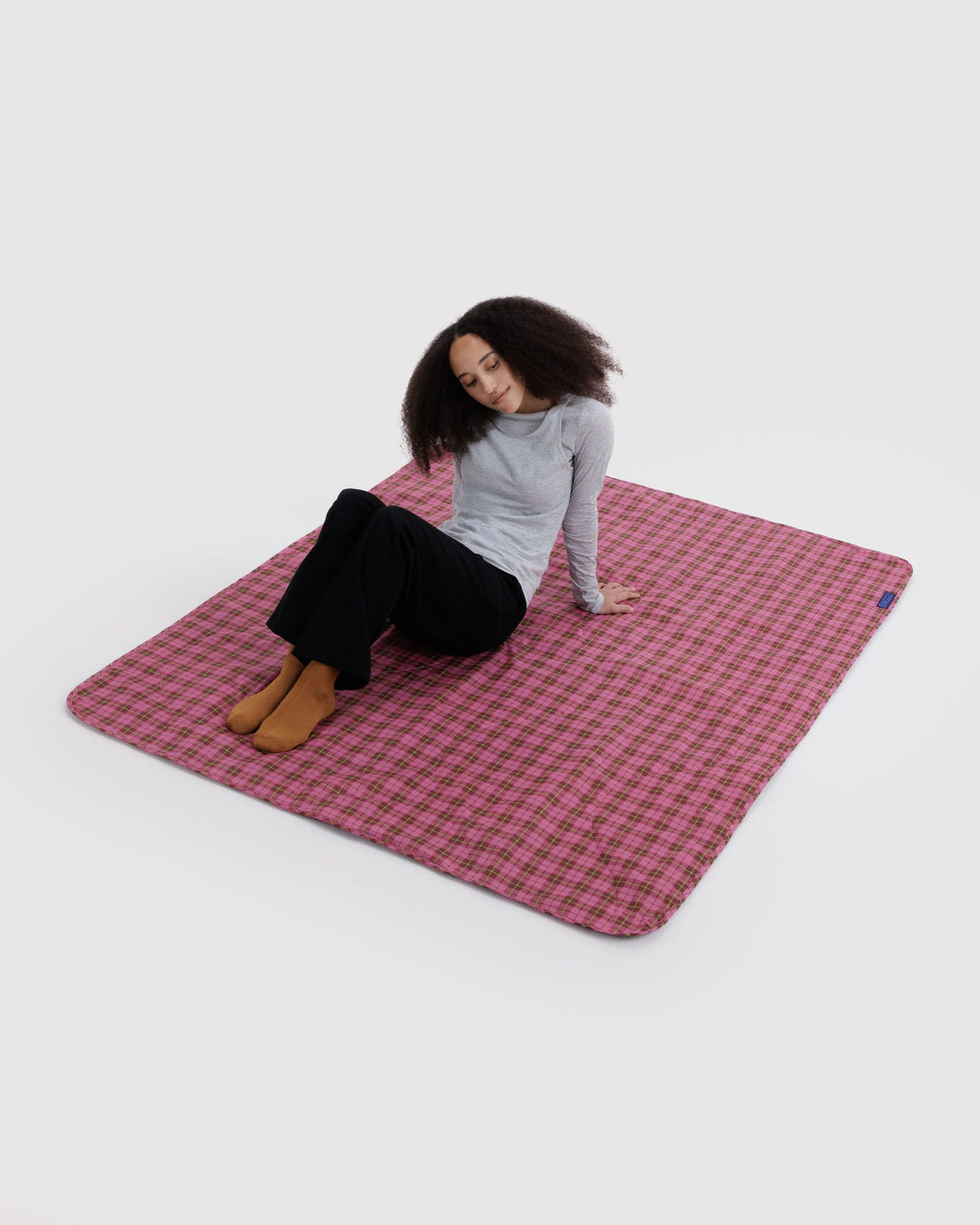 PUFFY PICNIC BLANKET
