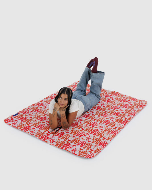 PUFFY PICNIC BLANKET