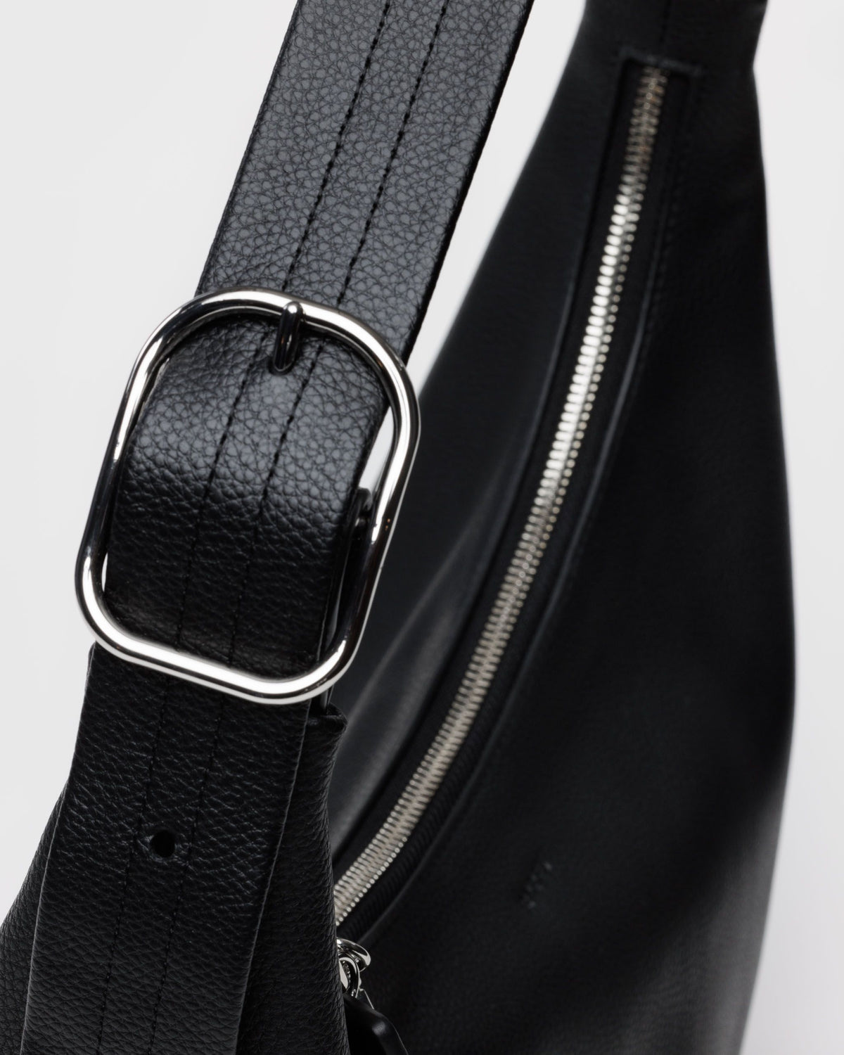 RECYCLED LEATHER SHOULDER BAG