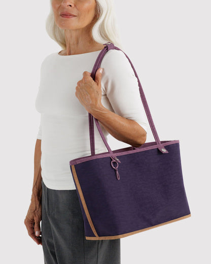 MEDIUM NYLON REVERSIBLE TOTE