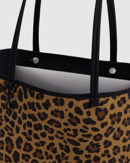 MEDIUM NYLON REVERSIBLE TOTE