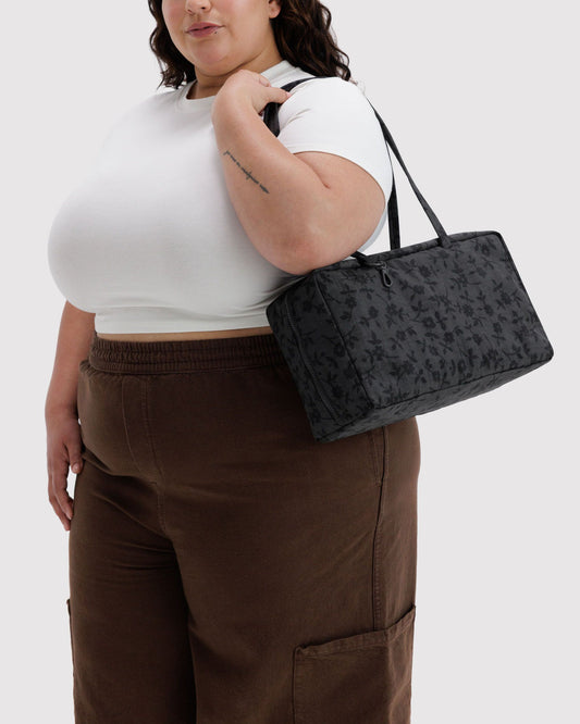 MEDIUM NYLON BOWLER BAG