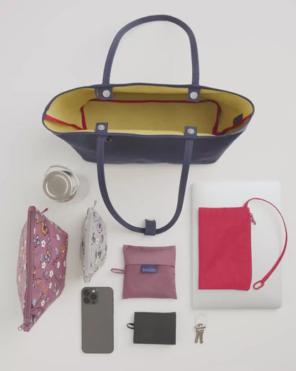 MEDIUM NYLON REVERSIBLE TOTE